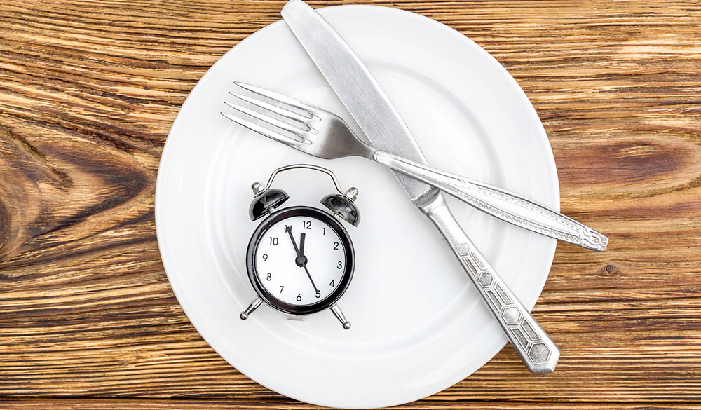 Fasten kurbelt die Autophagie massiv an Fasten kurbelt die Autophagie massiv an